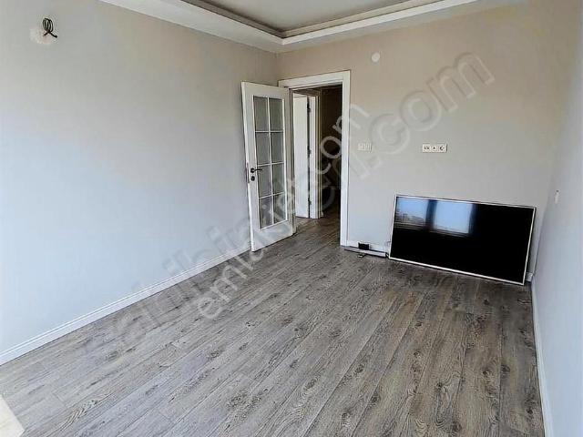 Bahçelievler Mah.de Bakımlı Cad Üstü Geniş,kullanışlı 3+1 Daire