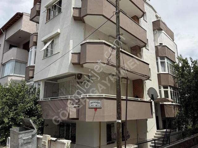 Bahçelievler Mah.3+1 Bahçe Katı Satılık Eşyalı Daire