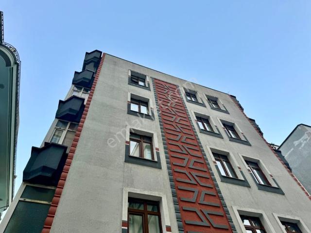 Bahçelievler Mahallesinde Deniz Manzaralı 3+1 Dubleks Daire