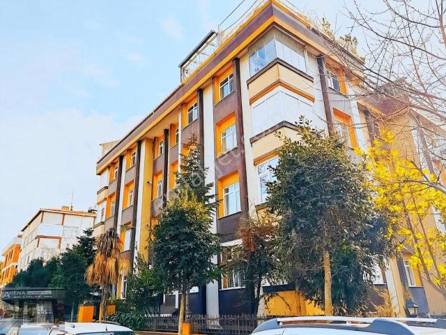Bahçelievler Metroport Avm Civarı 2002 Yapımı Binada 3+2 Dublex