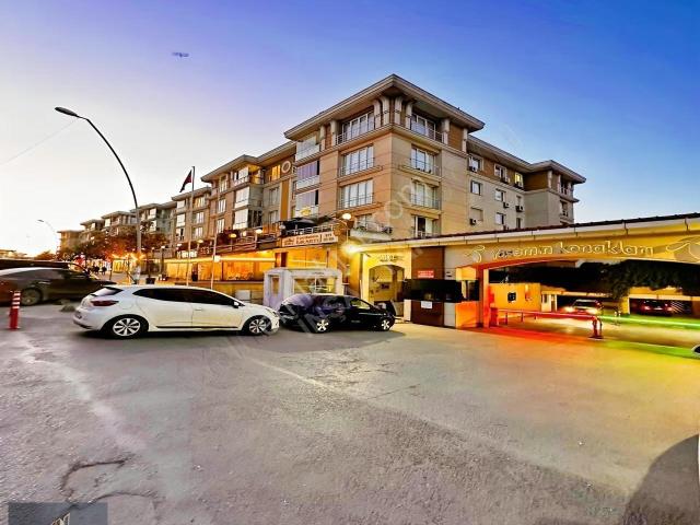 Bahçelievler Yasemin Konaklarında Satılık 2+1 Net 125 M2 Daire