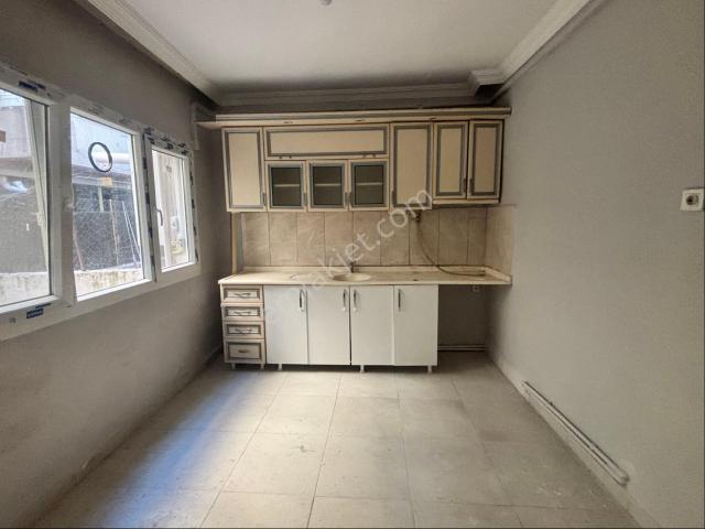 Bahçelievlerde 3+1 Bahçeli Doğalgazlı Kiralık Daire