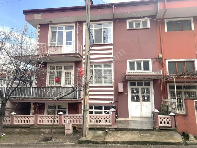 Bahçelievlerde Eşyalı, Satılık 3+1 Daire, 99m²