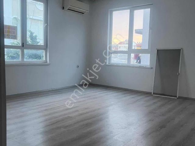 Bahçelievlerde Geniş Ve Ferah 2+1 Kiralık Daire