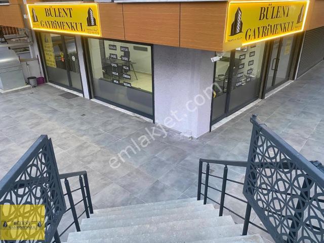 Bahçelievler'de Kiralık 1+1 Bahçeli Daire otoparklı