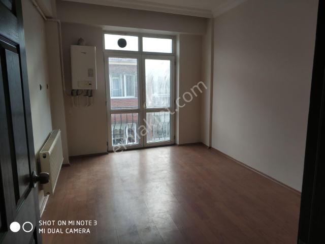 Bahçelievler'de Kiralık 2+1 Asansörlü Teraslı Dubleks Daire