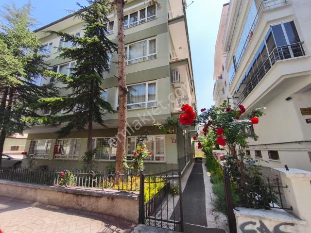 Bahçelievler'de Kusursuz Konumda, Eşyalı 3+1 Fırsatı