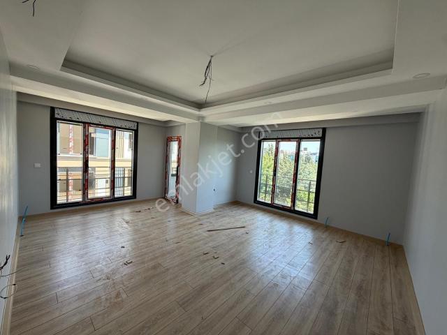 Bahçelievler'de Sıfır 4+2 Daire, 190m², Kapalı Otoparklı, Dublks