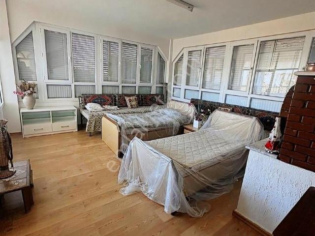 Bahçelievler'de Satılık Lüks Full Yapılı Triplex Villa Fırsatı
