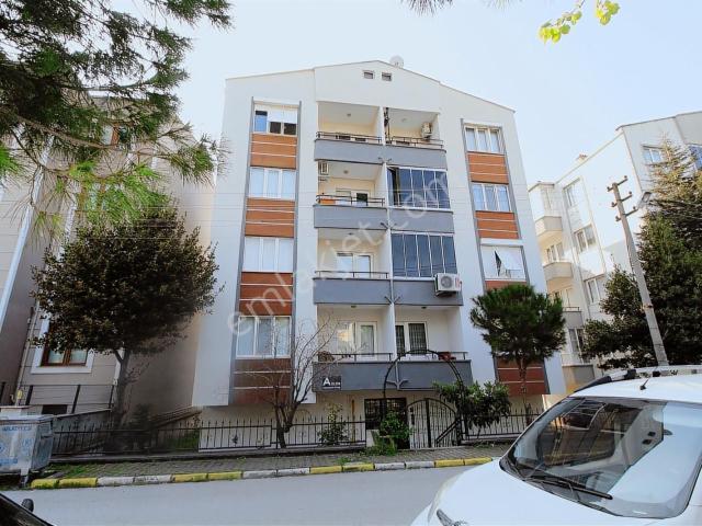 Bahçelievlerde Site İçerisinde Kiralık 3+1 Daire