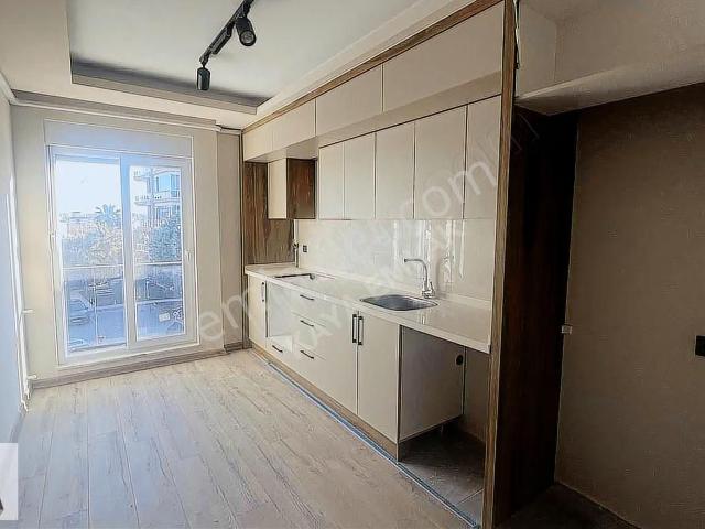 Bahçeyaka Mh Güney Cephe Full Açık Katta Lüks 2+1