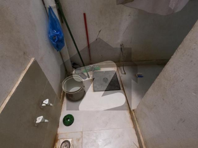 Bahadurabad, Near Alamgir Masjid, 160 Yards Ground + 2 Building 9 Bed DD Bahadurabad