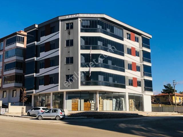 Bahar 1.cadde Üzerinde Sıfır 3+1 2+1 Daireler Satılık