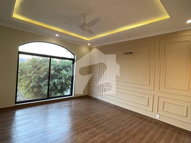 Bahria Enclave Islamabad 10 Marla Modern House Available For Sale