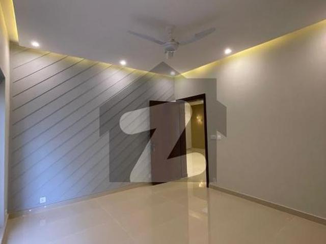 Bahria enclave Islamabad 10 Marla modern house available for sale. Bahria Enclave Sector C1