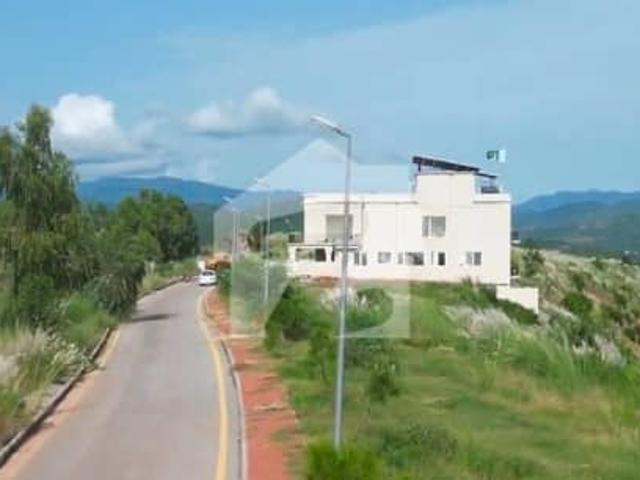 Bahria Enclave Islamabad, 1 Kanal Possession Able Plot