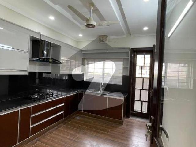 Bahria Enclave Islamabad 8 Marla Beautiful House Available For Sale. Bahria Enclave Sector B1