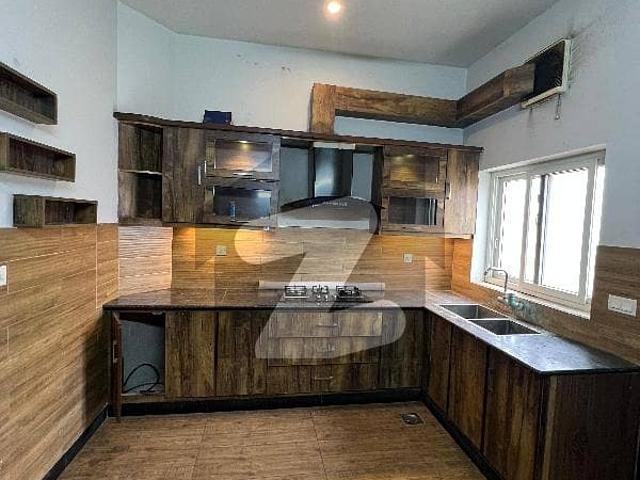 Bahria Enclave Sector A 10 Marla House Available For Rent