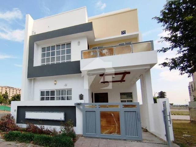 Bahria Enclave Sector B1 5 Marla House For Rent With Besment