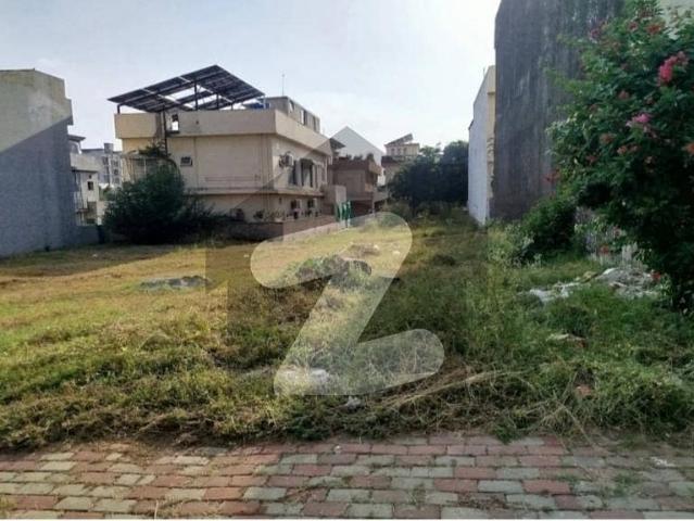 Bahria Enclave Sector C1 10 Marla Road 6/1 Possession Able Plot For Sale