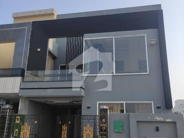 Bahria Orchard 5 Marla House Brand New Luxury For Sale