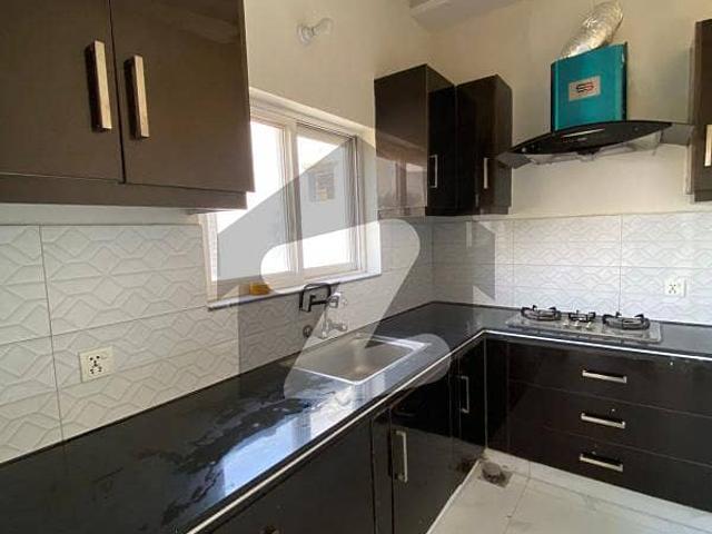 Bahria Orchard Lahore 10 Marla Portion For Rent Brand New First Entry