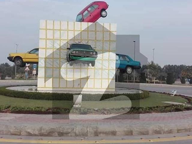 Bahria Orchard 80ft road Plot No 419/78 Olc B prime location for sale