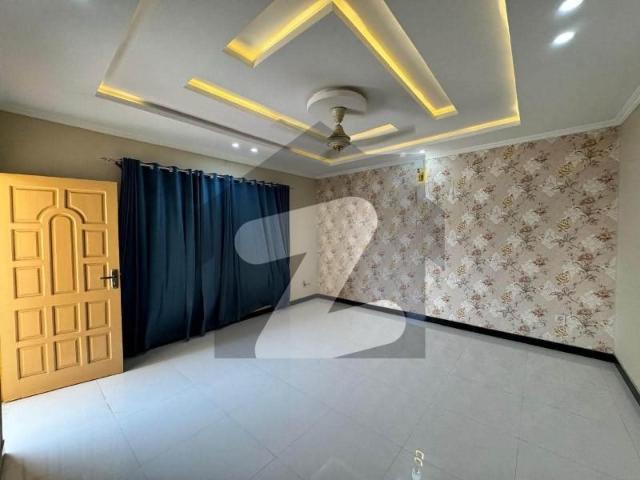 Bahria Town 7 M Slightly Used House Bahria Town Phase 8 Safari Valley