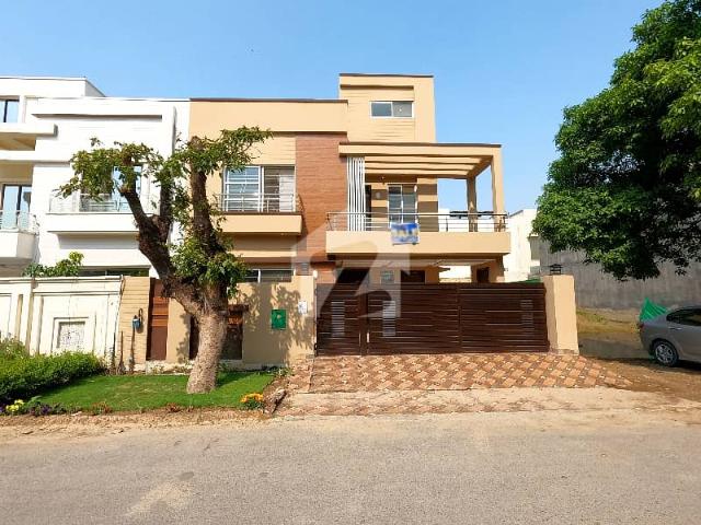 Bahria Town Block DD House Sized 10 Marla Is Available