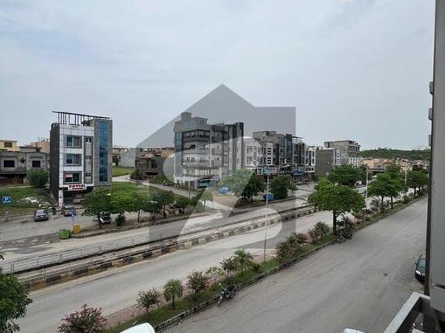Bahria town furnished flat available for rent Hub Commercial