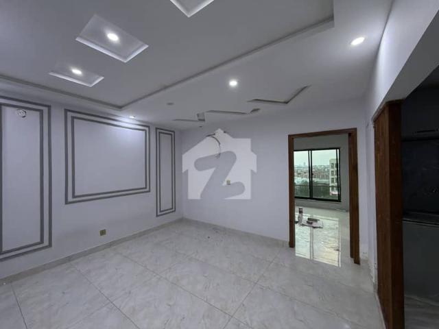Bahria town lahore one bedroom apartment for sale