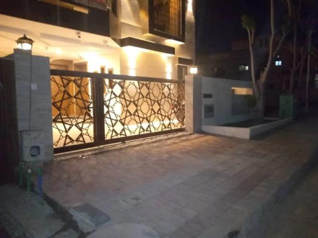 Bahria town phase 7, Islamabad, 10 Marla designer house on investor ra Rawalpindi Bahria Town Rawalpindi ID 81406