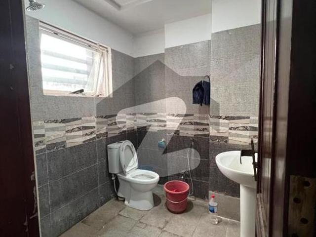 Bahria town phase 8 plaza 229 2nd floor 3 no plat Bahria Town Phase 8 Safari Valley