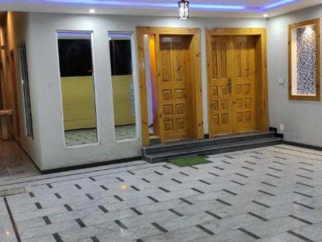 Bahria town phase 8, 10 marla hot brand new designer house, 5 beds wit Islamabad Bahria Town ID 68137
