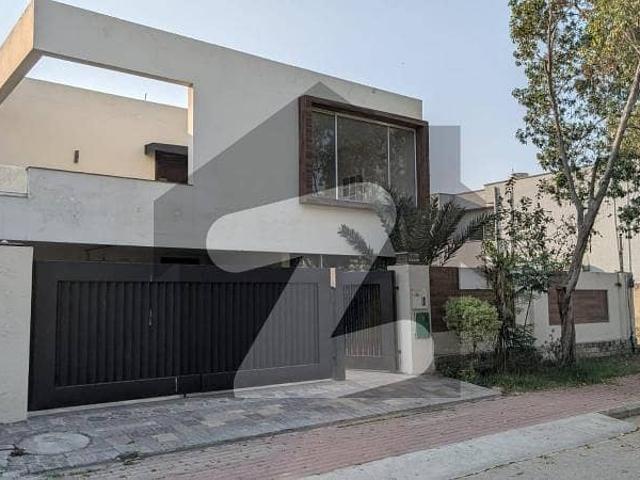 Bahria Town Sector A One Kanal 5 Beds