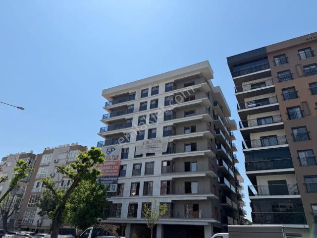 Bahriye Üçok Atatürk Bulvarı'nda Satılık 3+1 Sıfır Ara Kat Daire