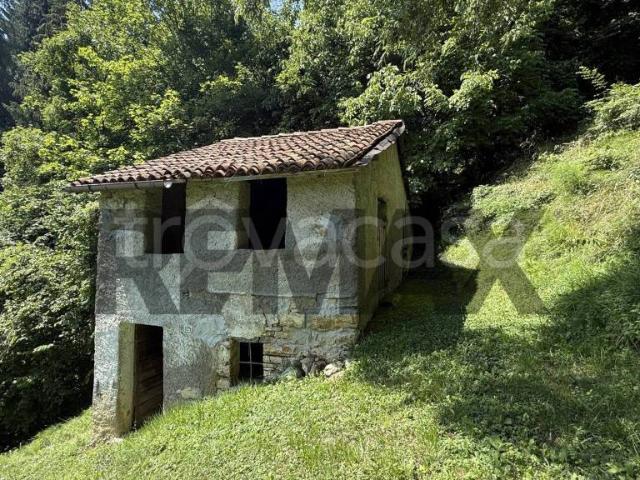 Baita/chalet/trullo in vendita a Belluno via Rovaia, Snc, Tisoi