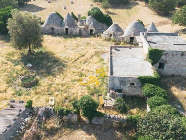 Baita/chalet/trullo in vendita a Martina Franca strada Mangiatello