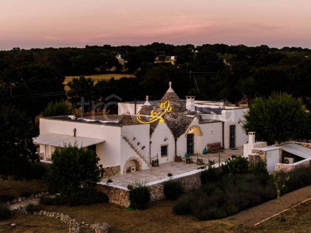 Baita/chalet/trullo in vendita ad Alberobello via Vaccari