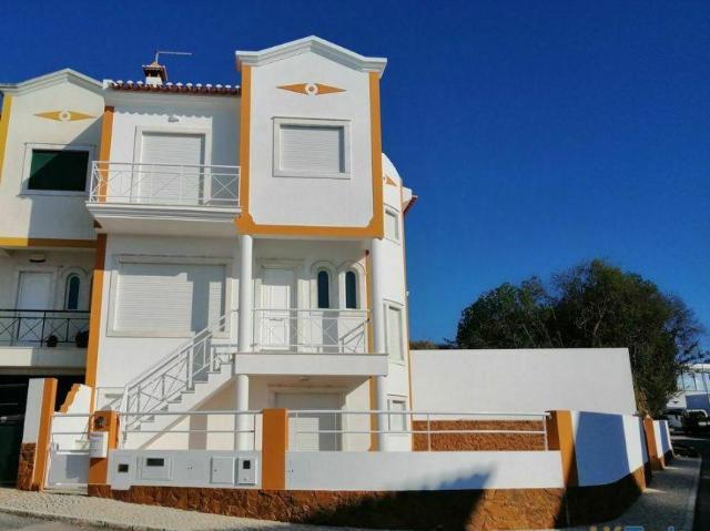 BAIXA DE PREÇO! ERICEIRA / MORADIA T3+1 COM VISTA MAR | 26083394949