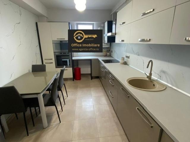 Baia Mare Zona Europa apartament 3 camere cu parcare