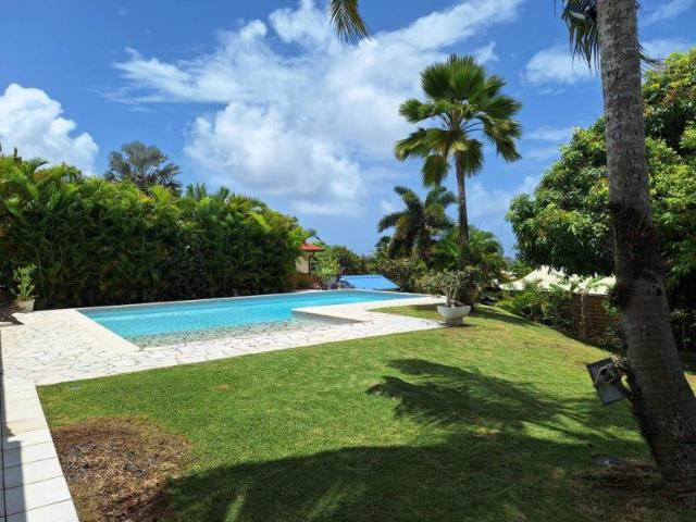 Baie Mahault, 97122