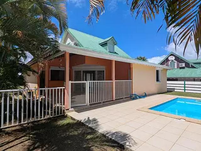 Baie Mahault 97122 Location maison 4 pièces t4 piscine