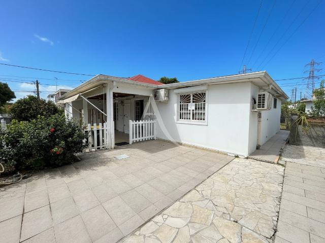 Baie Mahault Vente Maison 97