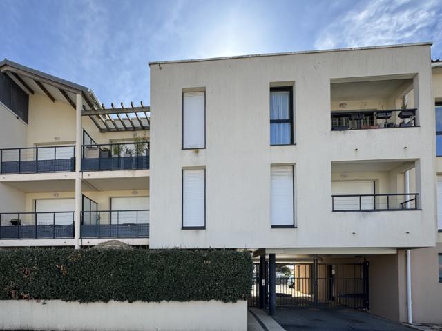 'BAIE' Appartement rez de jardin situé au coeur de Sion
