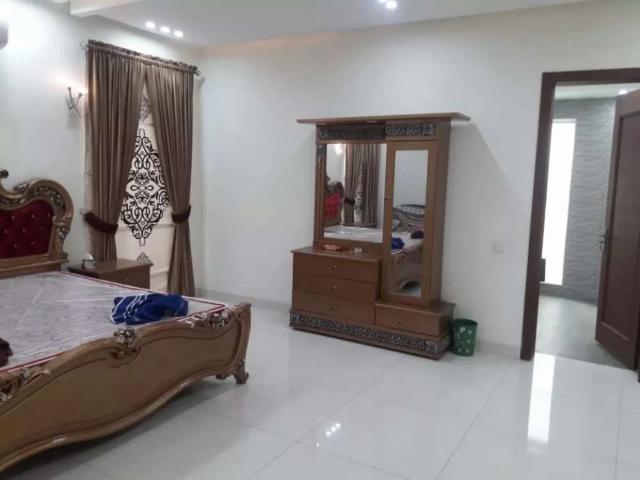 Baig Estate All types of Property available Bahria Town 14Rafi Plaza Lahore Bahria Town ID 27276