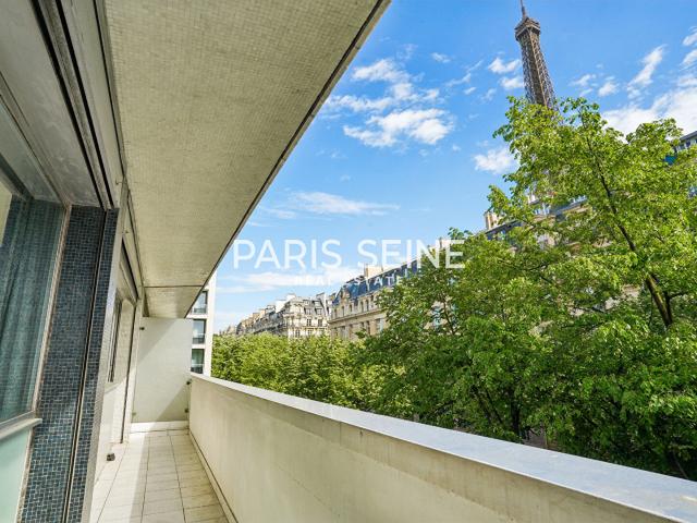 BAIL CODE CIVIL*SUFFREN*ÉLÉGANT 3 PIÈCES MEUBLÉ*2 CHAMBRES*2 BALCONS*TRAVERSANT ET LUMINEUX