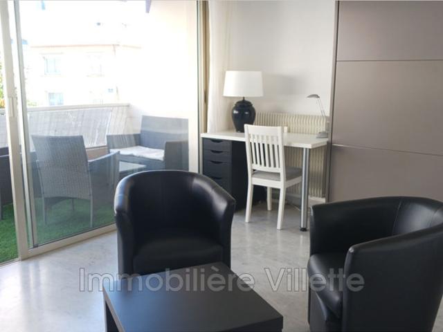 BAIL ETUDIANT* Cros de Cagnes F1 au 1er étage, avec cave