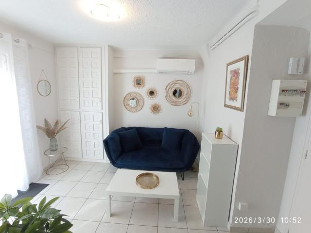 BAIL ETUDIANT T2 RDC MEUBLE EXTERIEUR + CLIMATISATION