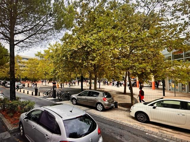 Bail tout commerces avec terrasse 51m² Montpellier